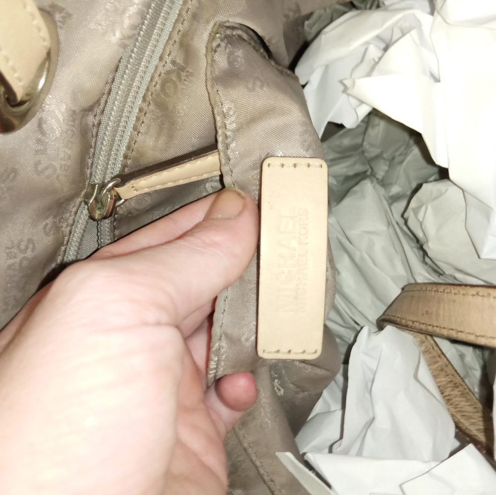 Michael kors purse